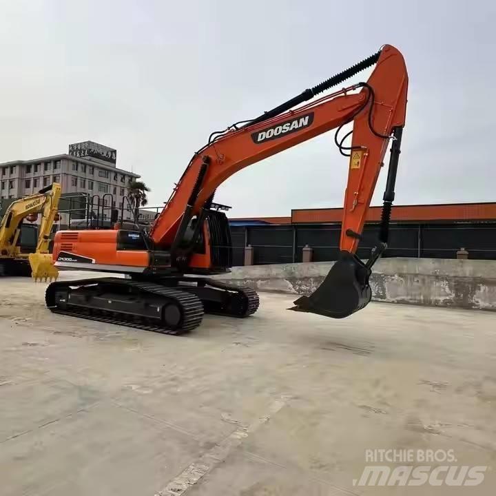 Doosan DX300LC Paletli ekskavatörler