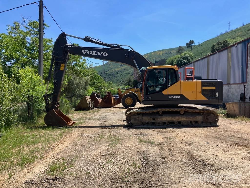 Volvo EC 220 E Paletli ekskavatörler