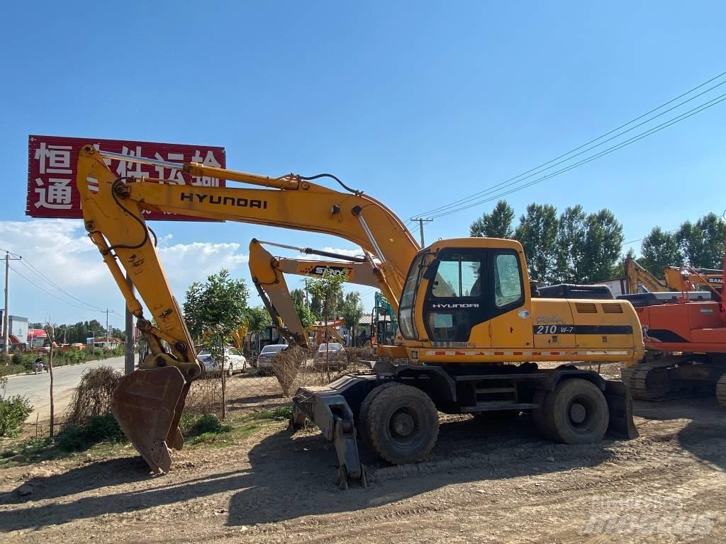 Hyundai 210w Lastik tekerli ekskavatörler
