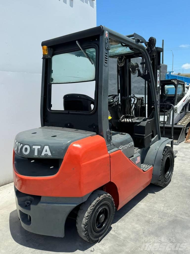 Toyota 8 FD U 25 Diger