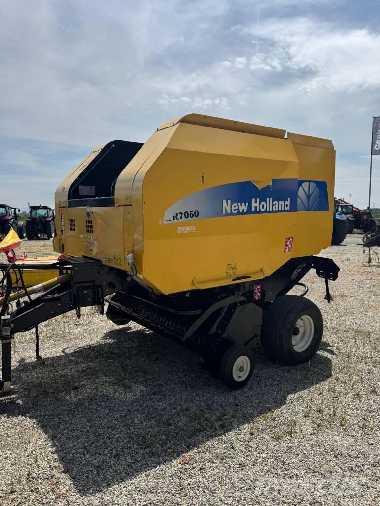New Holland BR 7060 Rulo balya makinalari