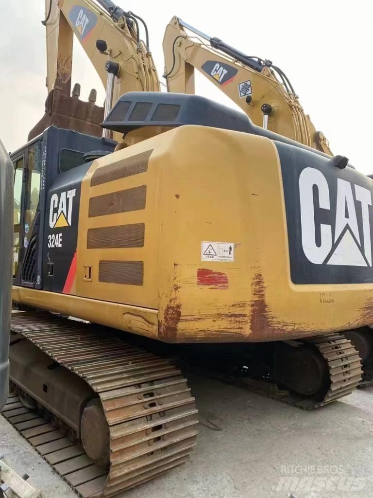 CAT 324 E Paletli ekskavatörler