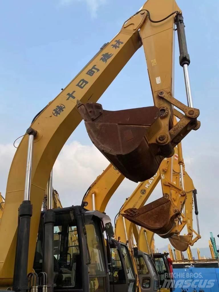 CAT 324 E Paletli ekskavatörler