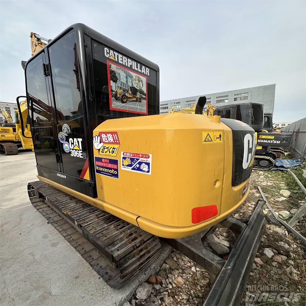 CAT 306E Paletli ekskavatörler