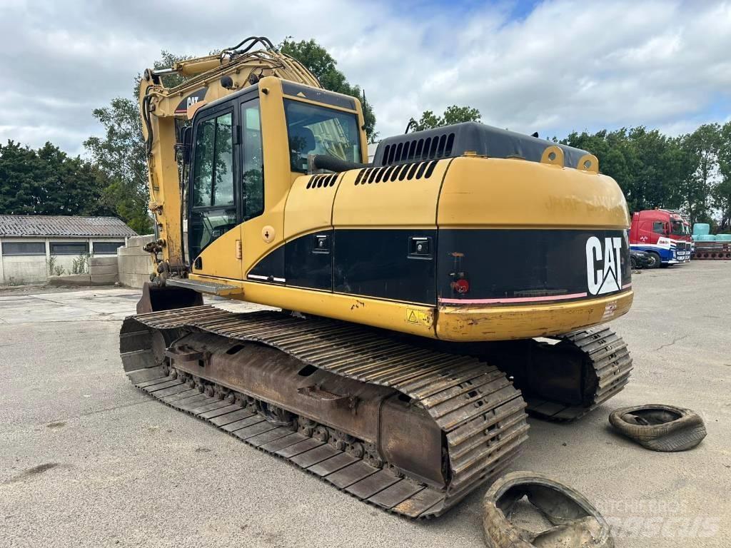 CAT 318 C L Paletli ekskavatörler