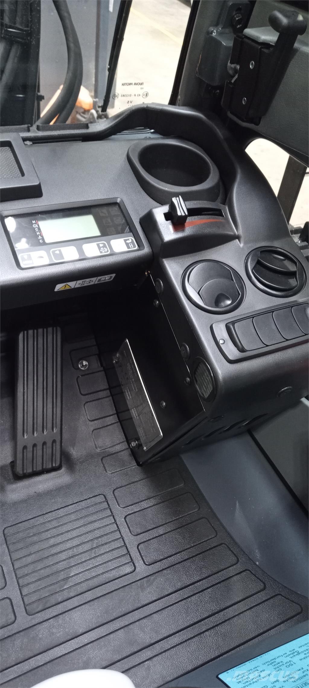 Toyota 52-8FDF25 Dizel forkliftler