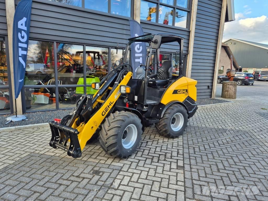 Gehl AL330 Mini yükleyiciler