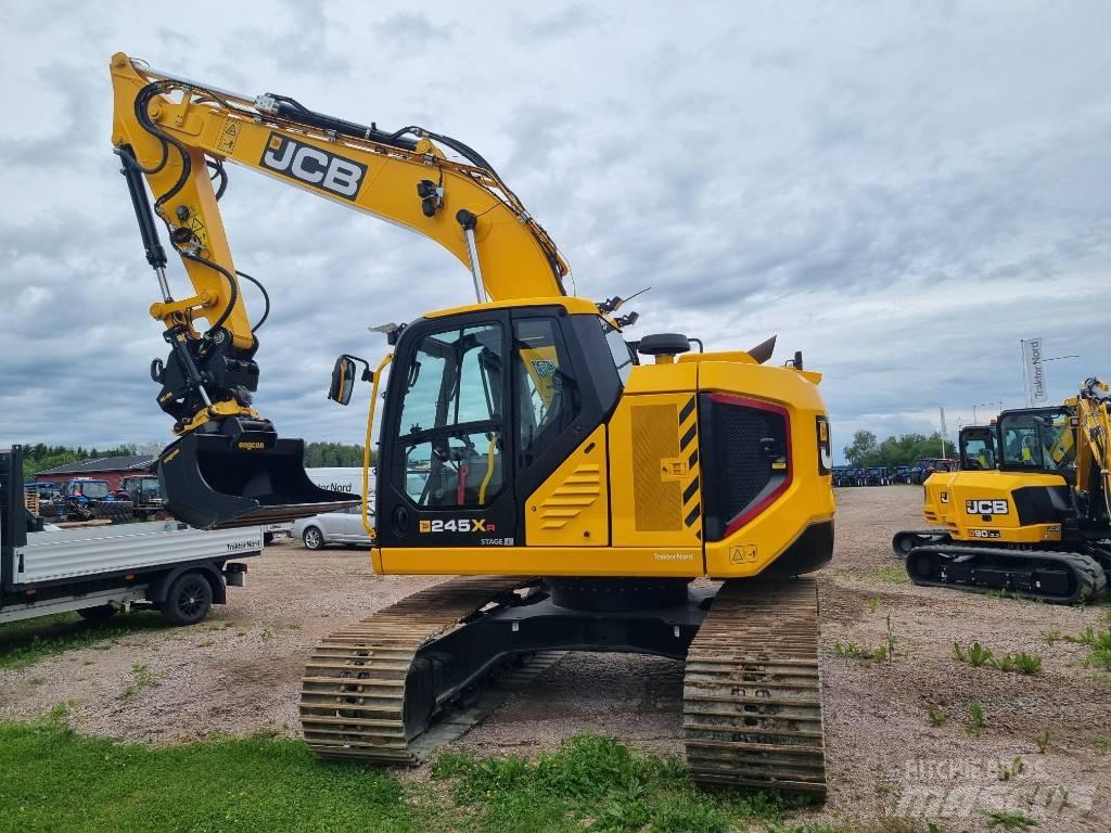 JCB 245 XR Paletli ekskavatörler