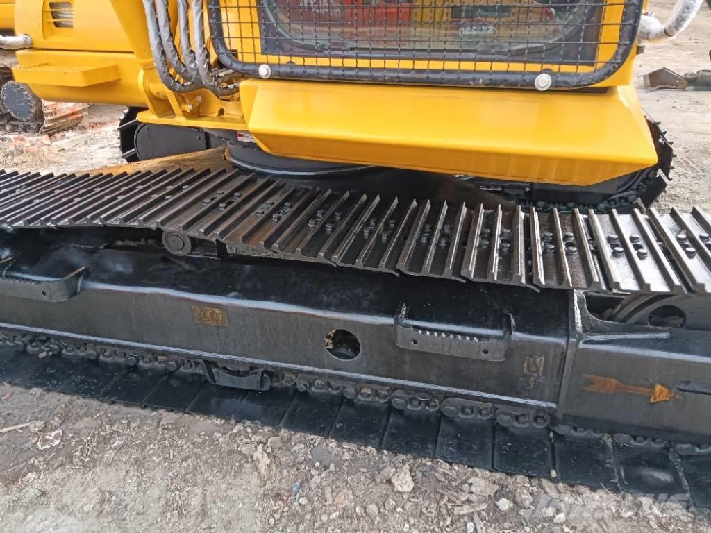 Komatsu PC 130 Paletli ekskavatörler