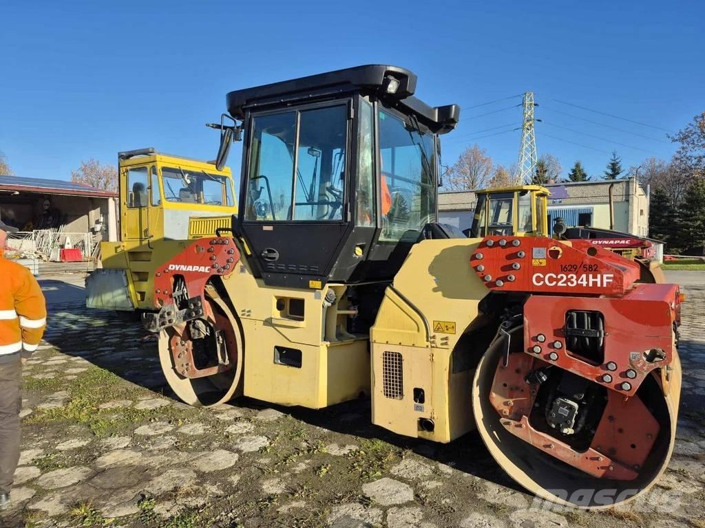 Dynapac CC 234 HF Çift tamburlu silindirler