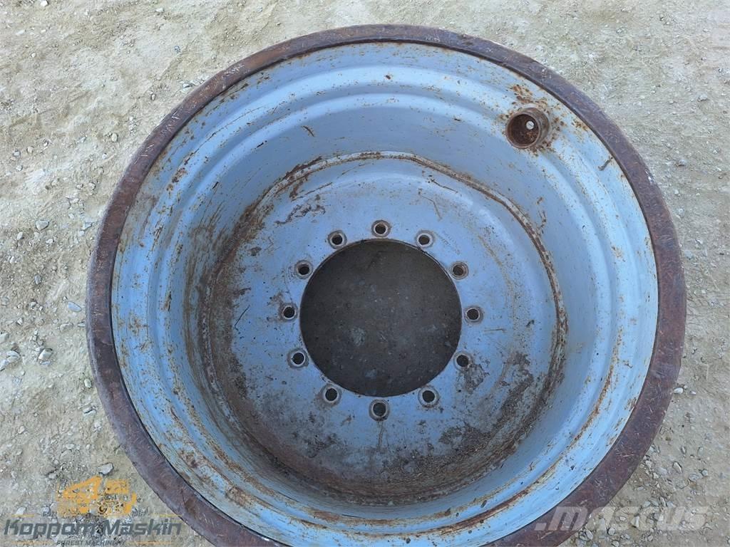 Valmet 911.1 24x34 Lastikler