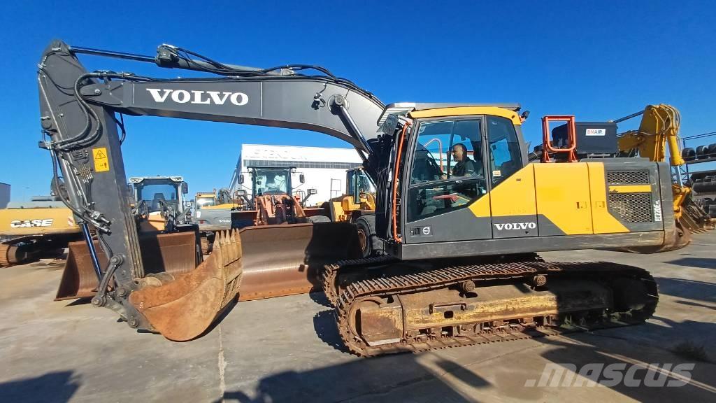 Volvo EC 220 E Paletli ekskavatörler