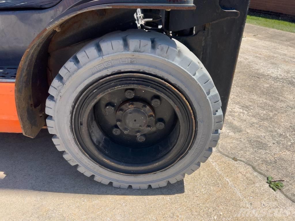 Toyota 8 FG U 30 Diger
