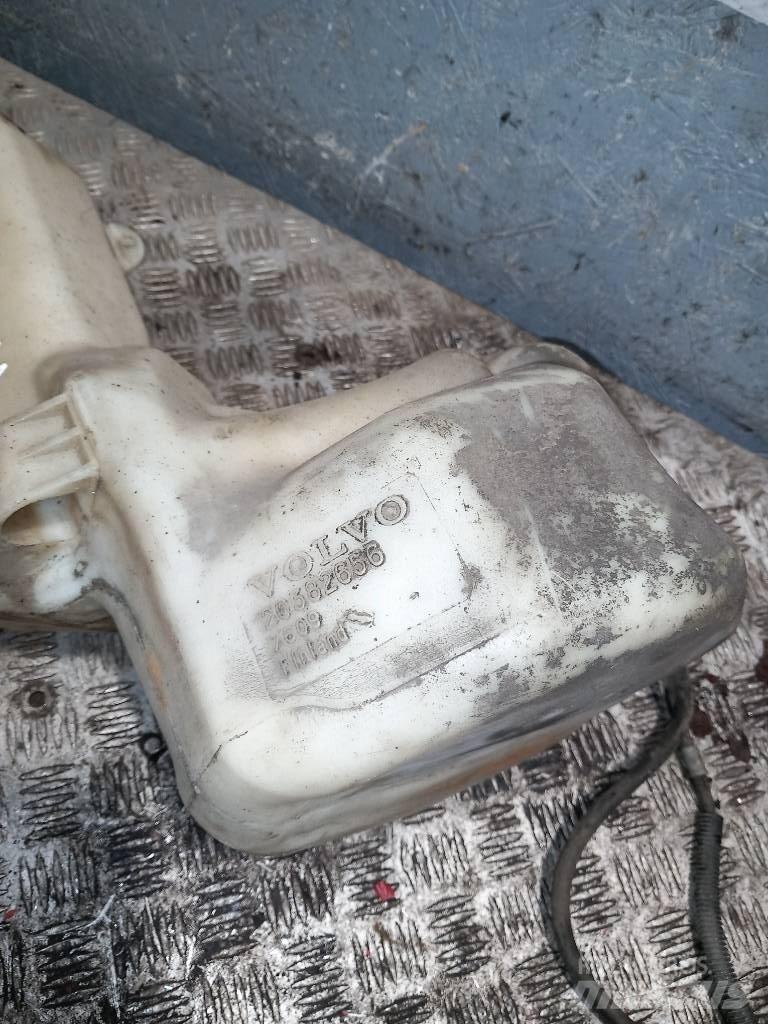 Volvo FH 12    20382656 Kabinler