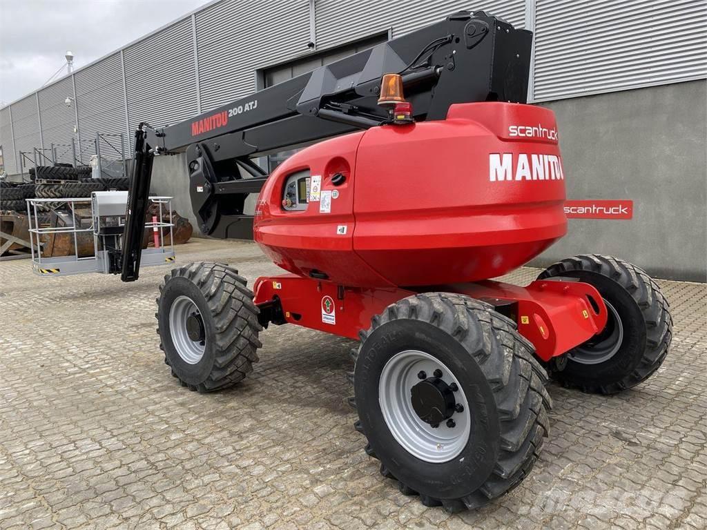 Manitou 200ATJ RC Körüklü personel platformları