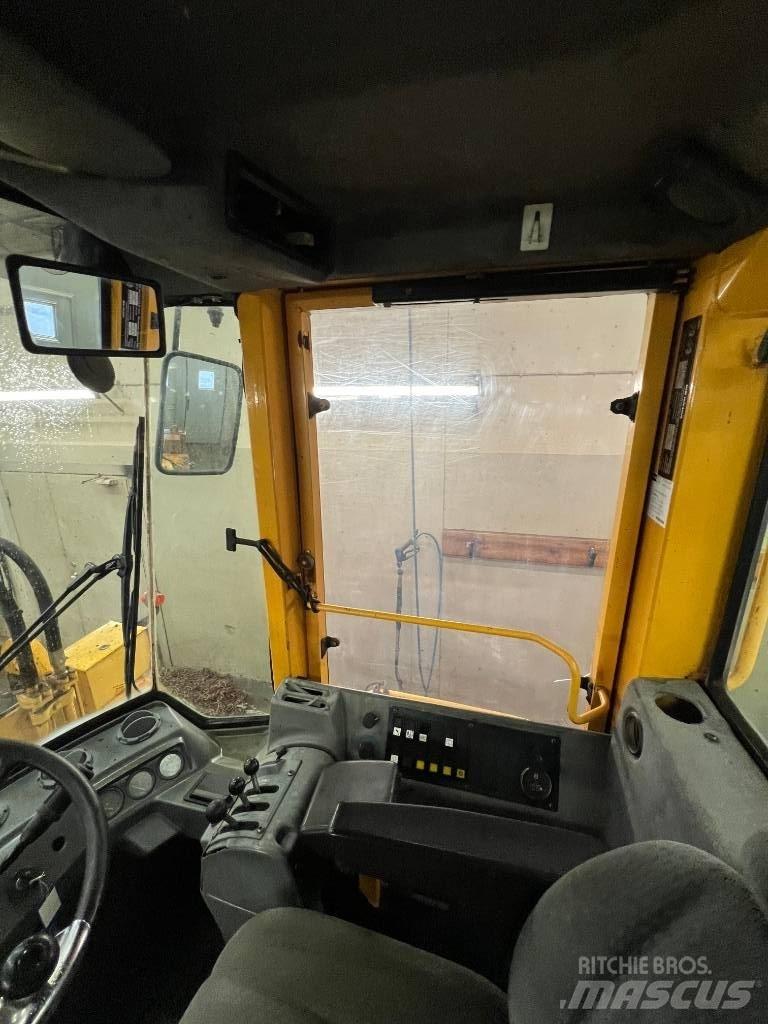 Volvo L90 B Tekerlekli yükleyiciler