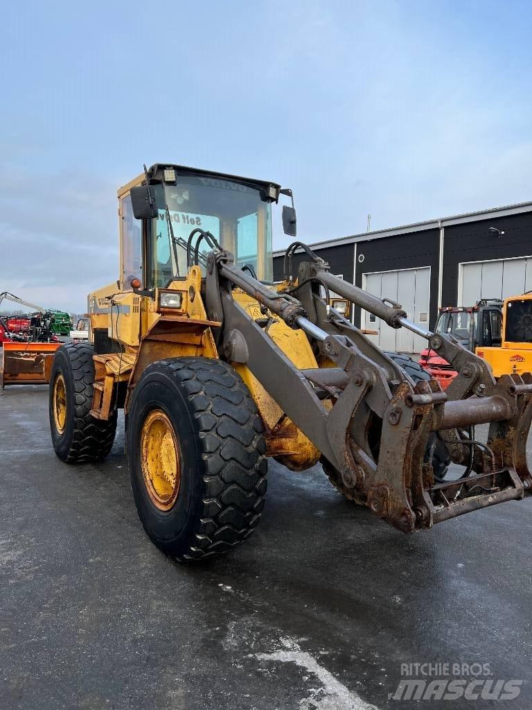 Volvo L90 B Tekerlekli yükleyiciler