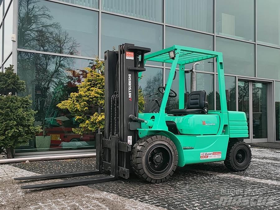 Mitsubishi DP30 Dizel forkliftler