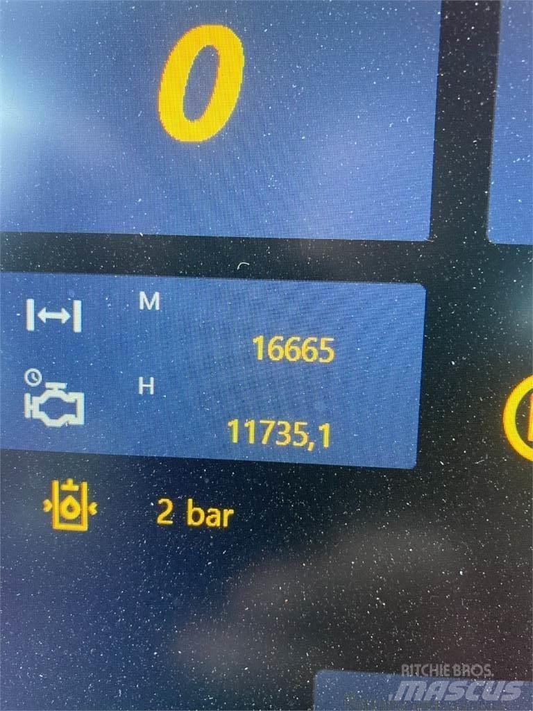 Komatsu 951 Biçerdöverler