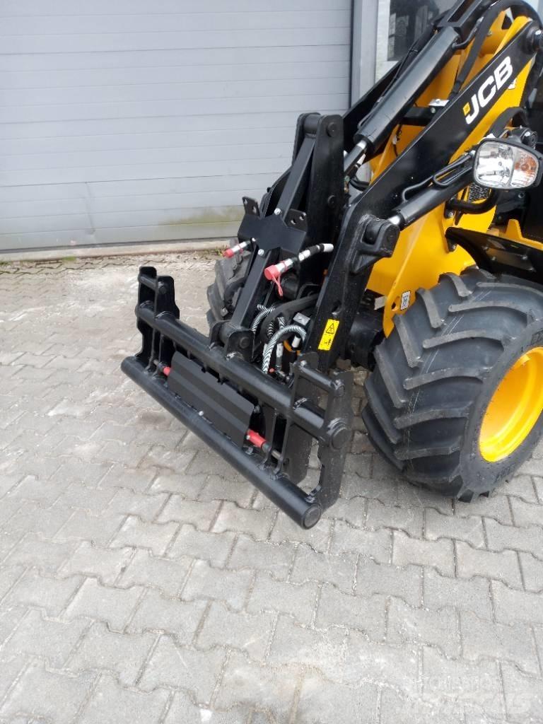 JCB 403 Mini yükleyiciler
