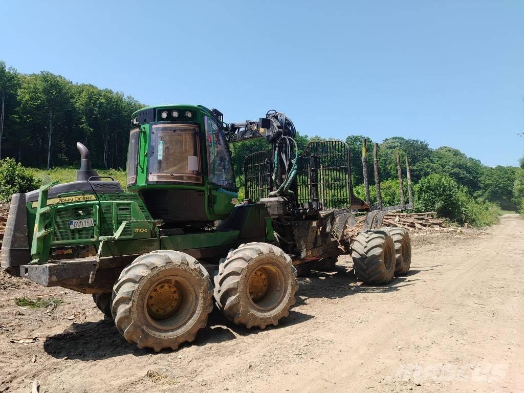 John Deere 1110 Tomruk yükleyici traktörler