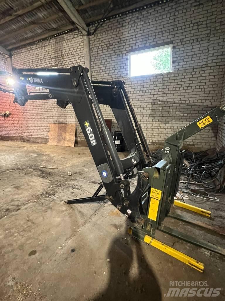 CLAAS Axion 840 Traktörler