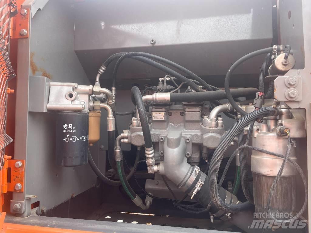 Hitachi ZX 200 Paletli ekskavatörler
