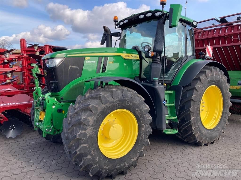 John Deere 6R250 Traktörler