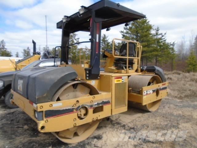 CAT CB 634 C Çift tamburlu silindirler