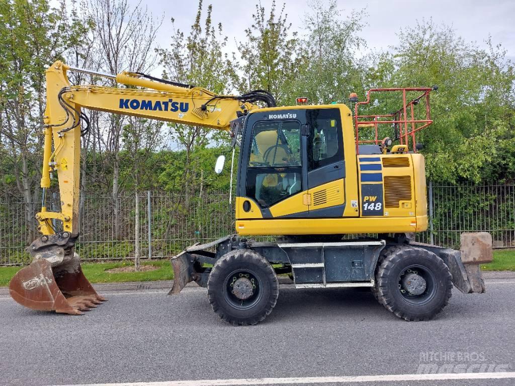 Komatsu PW148-11 Lastik tekerli ekskavatörler