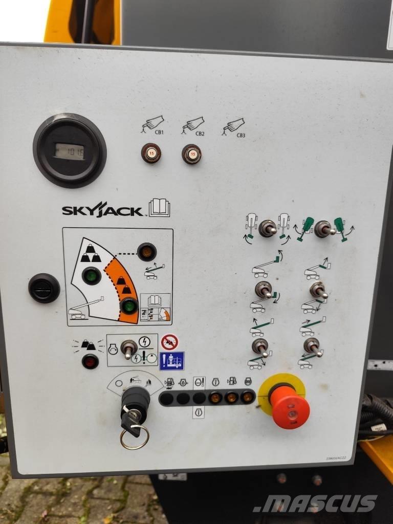 SkyJack SJ 45 T+ Teleskopik personel platformları