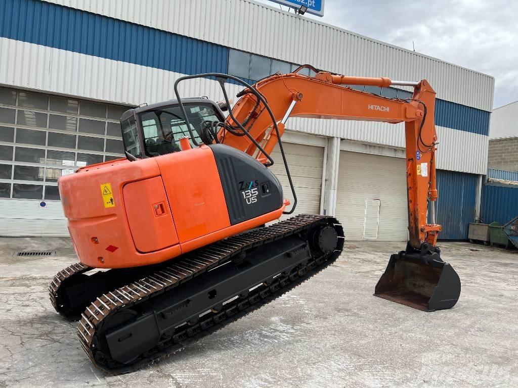 Hitachi ZX 135 US Paletli ekskavatörler
