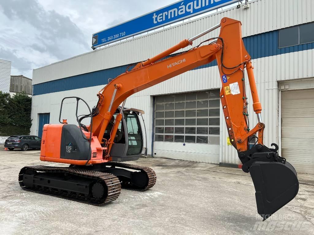 Hitachi ZX 135 US Paletli ekskavatörler