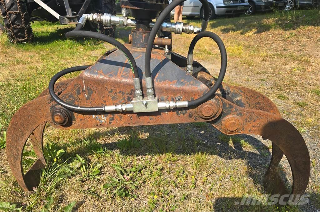 Valmet 715M Tomruk yükleyici traktörler