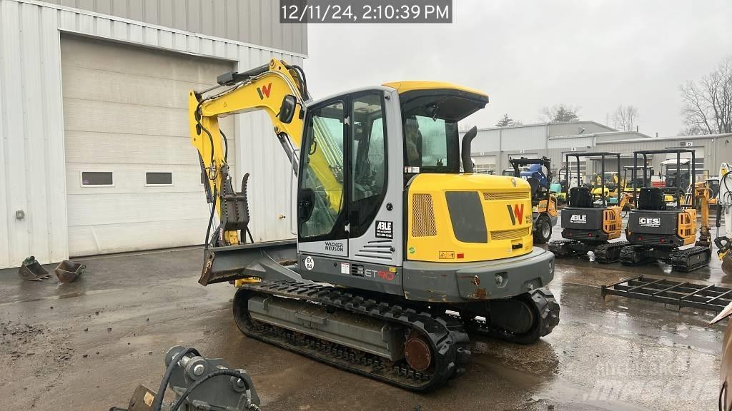 Wacker Neuson ET 90 Paletli ekskavatörler