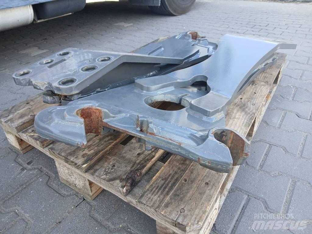 CLAAS Voorladersteun Traktörler