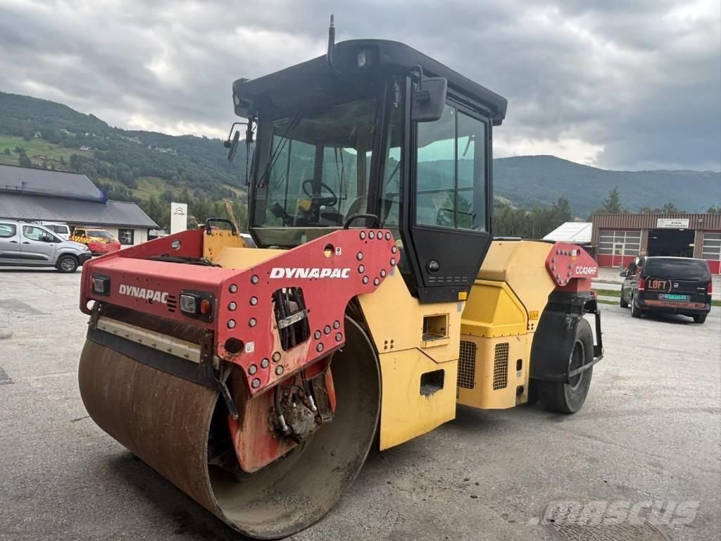 Dynapac CC 424 CHF Tek tamburlu silindirler