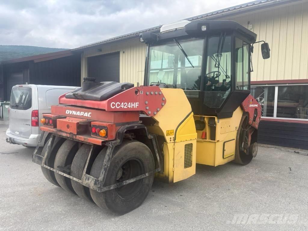 Dynapac CC 424 CHF Tek tamburlu silindirler