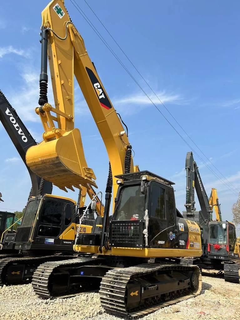 CAT 320D2 Midi ekskavatörler 7 - 12 t
