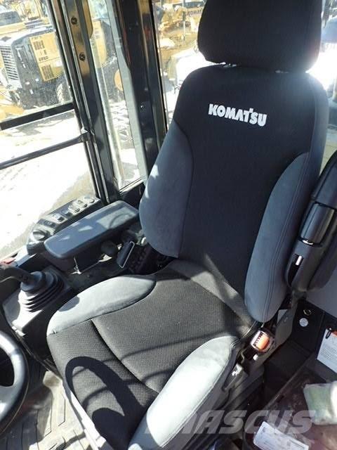Komatsu WA320-8 Tekerlekli yükleyiciler