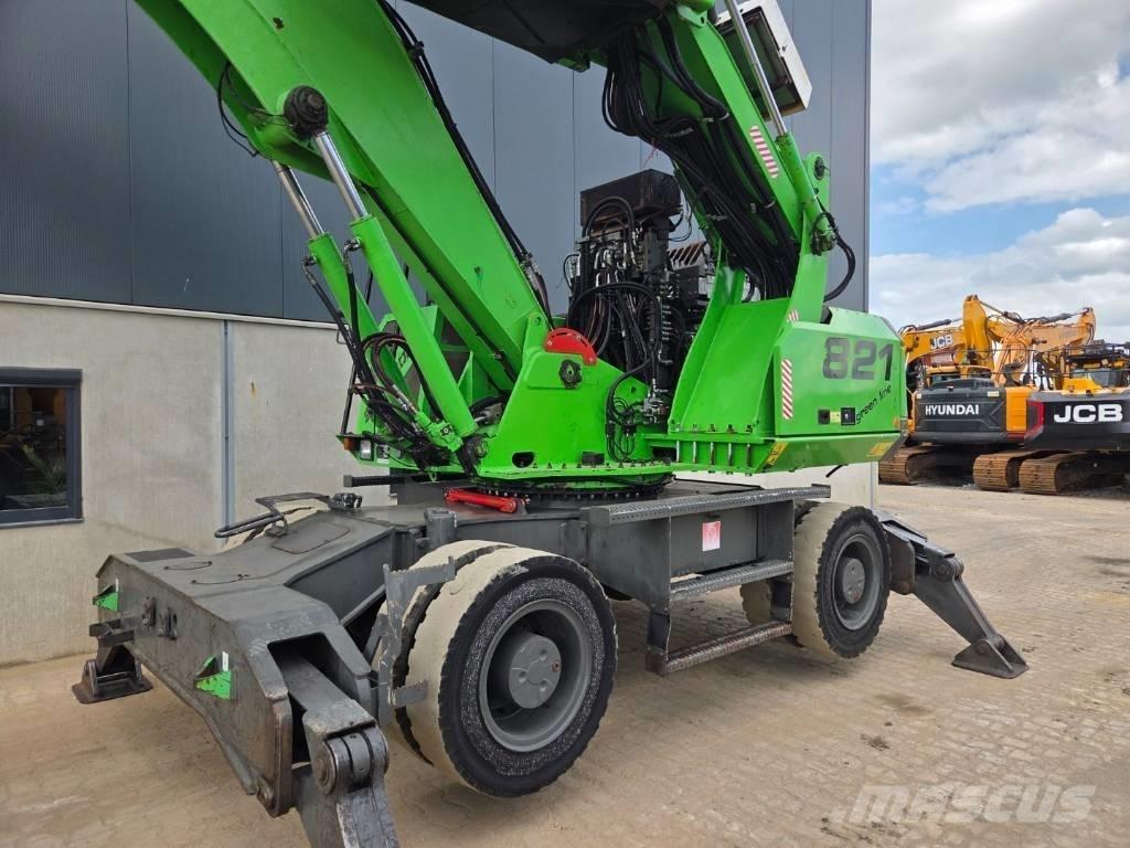 Sennebogen 821 Atık taşıma araçları