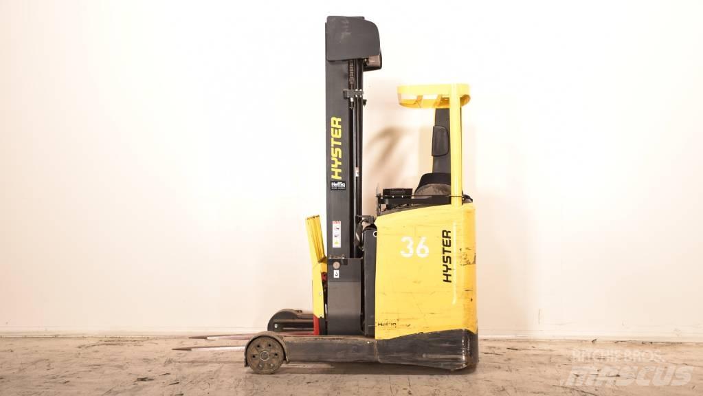 Hyster R 1.4 Reach truck - depo içi istif araçları