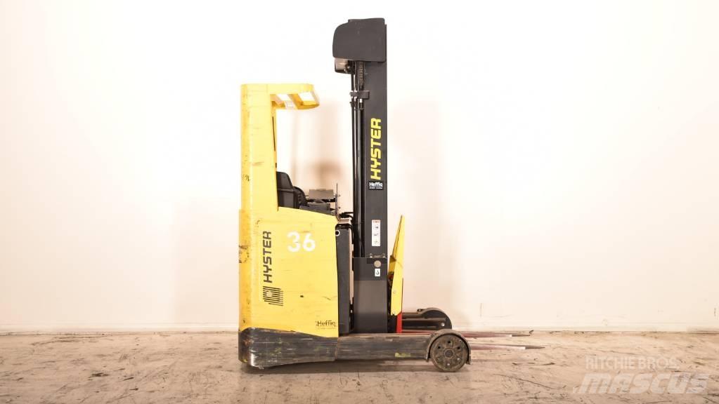 Hyster R 1.4 Reach truck - depo içi istif araçları