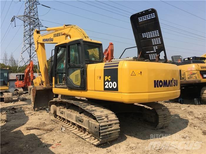 Komatsu PC 200-7 Paletli ekskavatörler