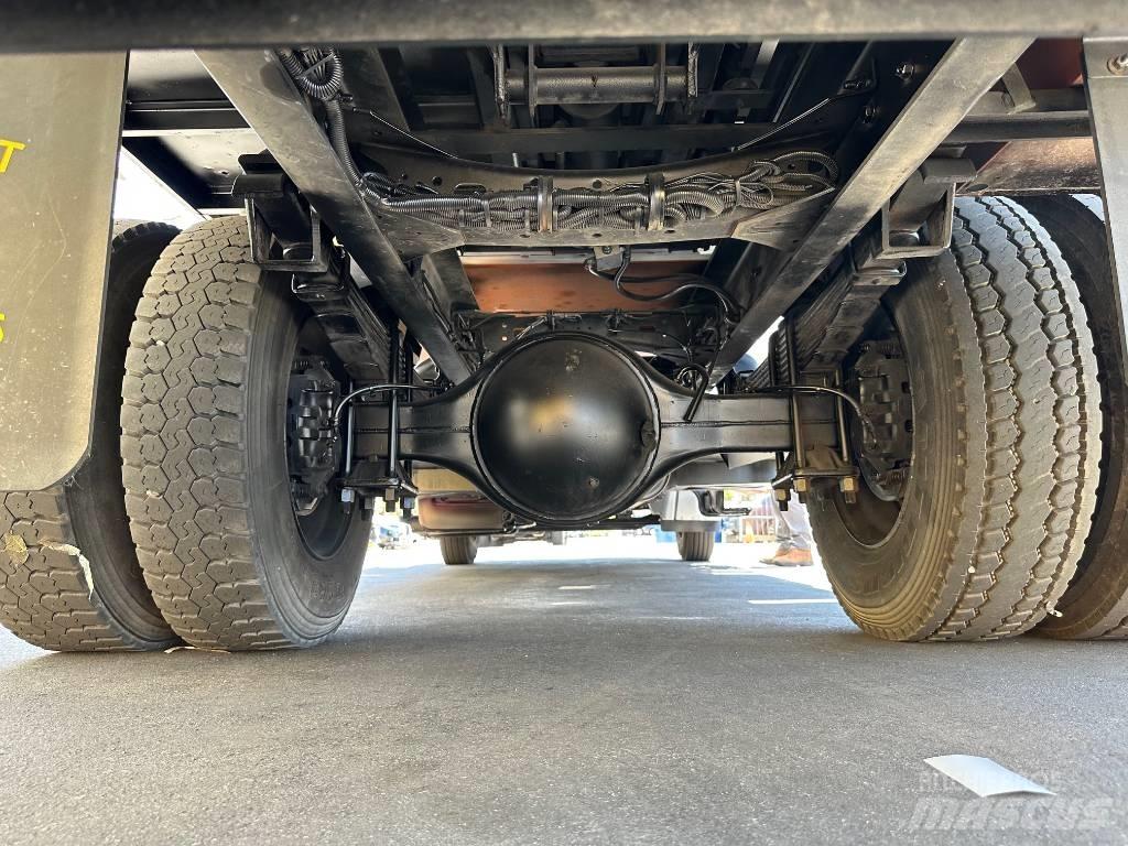 Freightliner M2106 Diger kamyonlar