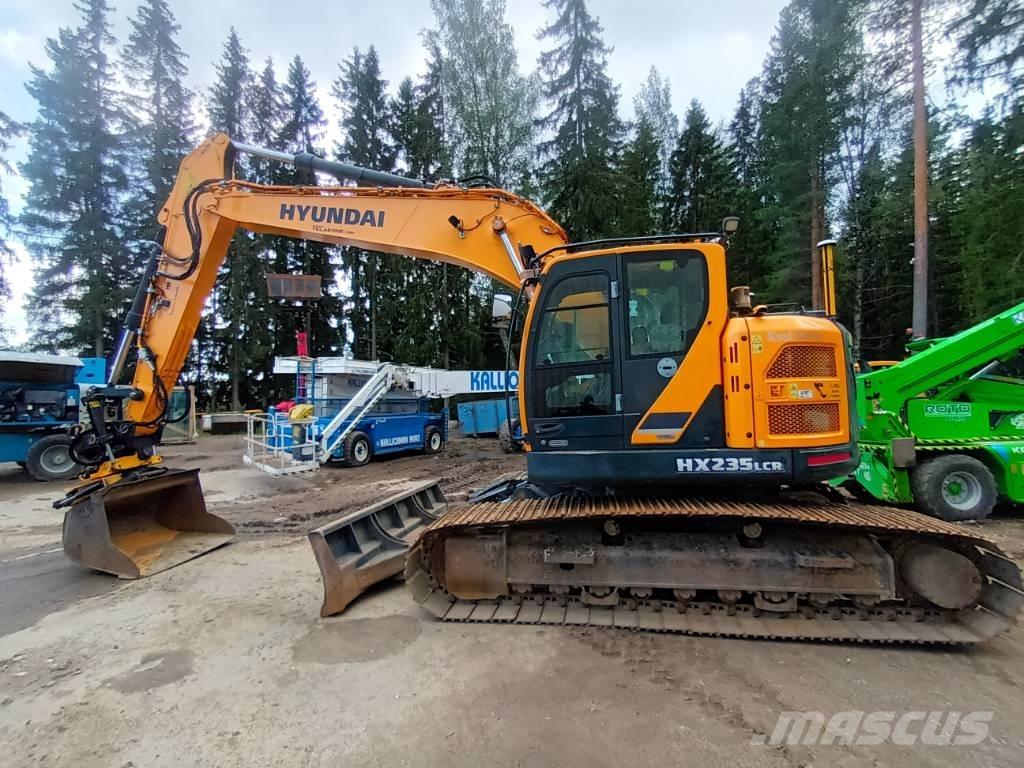 Hyundai HX 235 LCR Paletli ekskavatörler