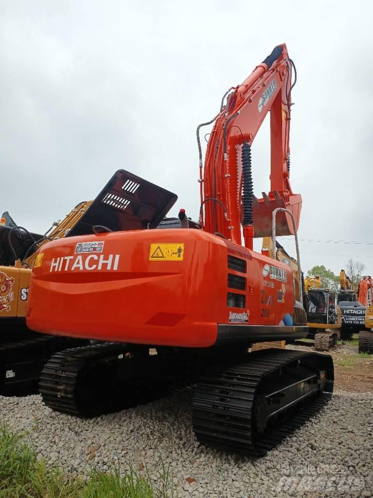 Hitachi ZX 200-3 Paletli ekskavatörler