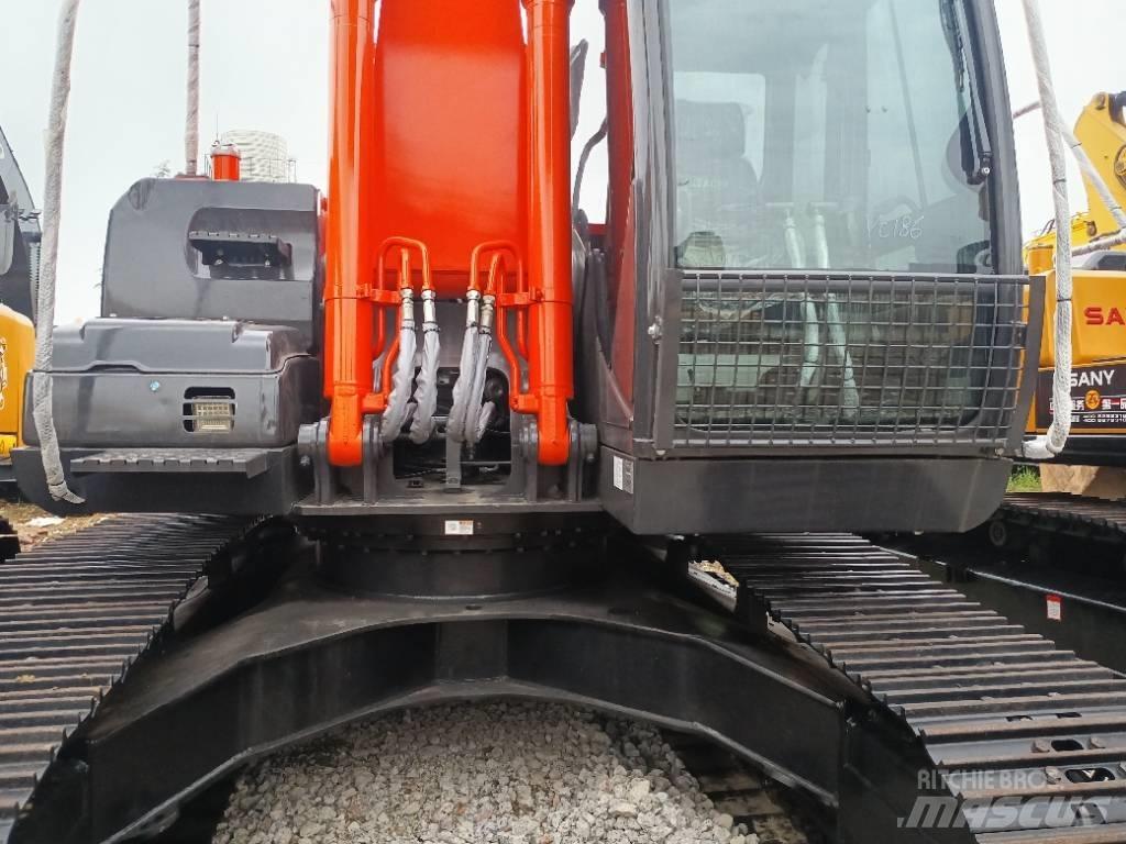Hitachi ZX 200-3 Paletli ekskavatörler