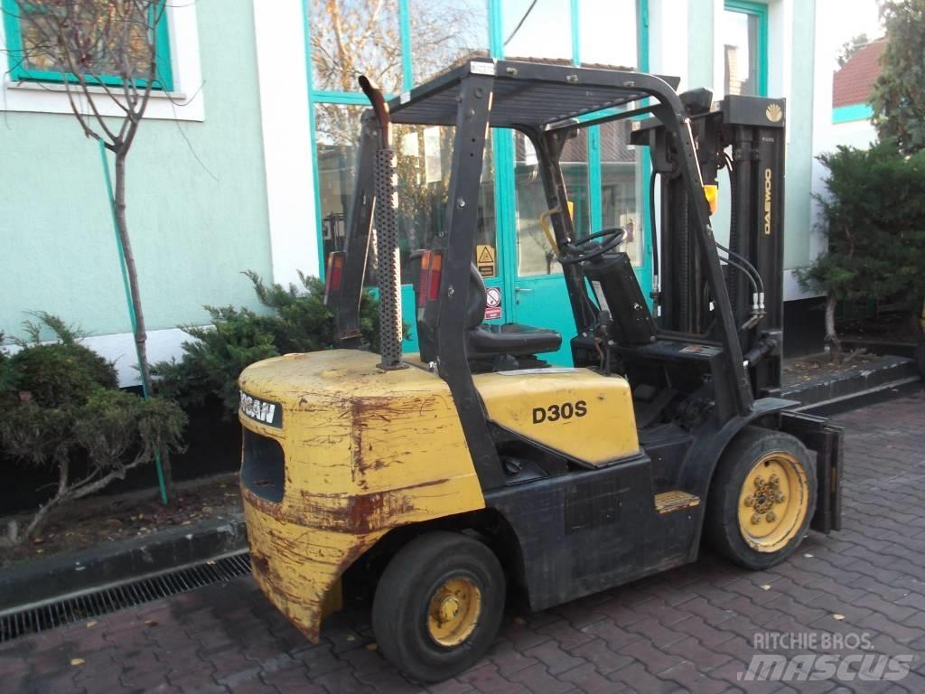 Daewoo D30S3 V-2372 Dizel forkliftler