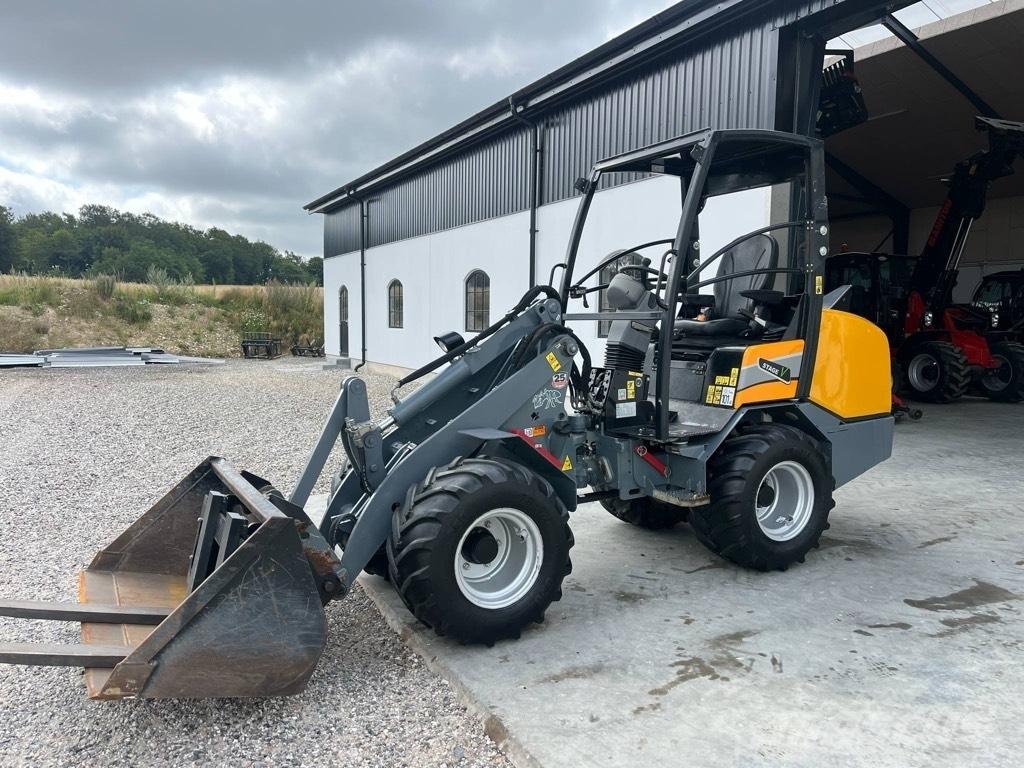 GiANT G2700 X-TRA HD Skid steer loderler